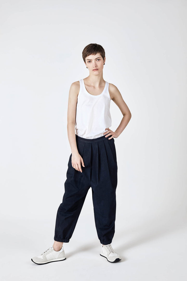 modern baggy Japanese inspired hakama pant in navy denim for relaxed dressing