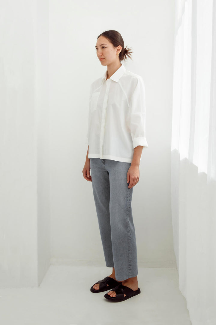 Writer's Shirt with twisted collar
