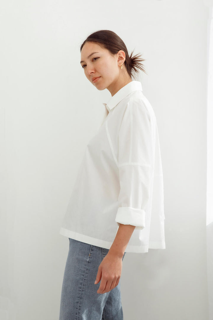 Writer's Shirt with twisted collar