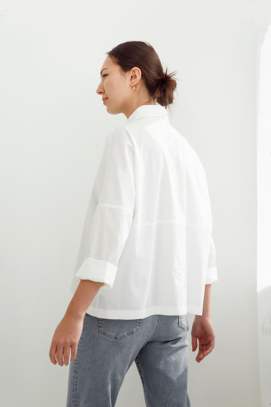 Writer's Shirt with twisted collar