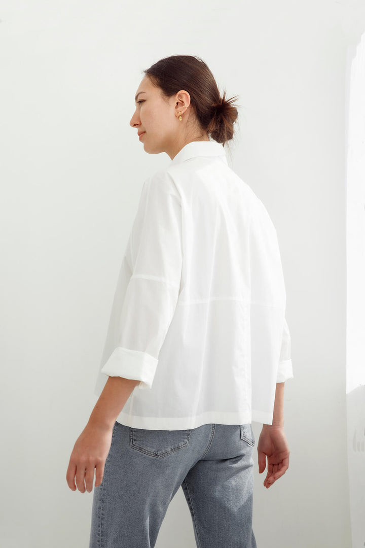 Writer's Shirt with twisted collar