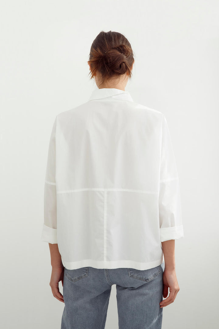 Writer's Shirt with twisted collar